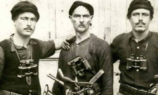 Δείτε τον Κρητικό που είναι ολόιδιος με τον Μπραντ Πιτ