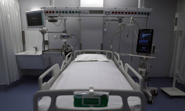 Κορονοϊός: Ξεφεύγει η κατάσταση στην Αττική – Μόνο 43 κλίνες ΜΕΘ κενές