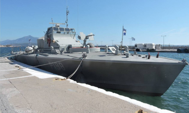 Σάμος: Ατύχημα με παράκτιο περιπολικό σκάφος - Προσάραξη σε αβαθή του λιμένα Πυθαγορείου 