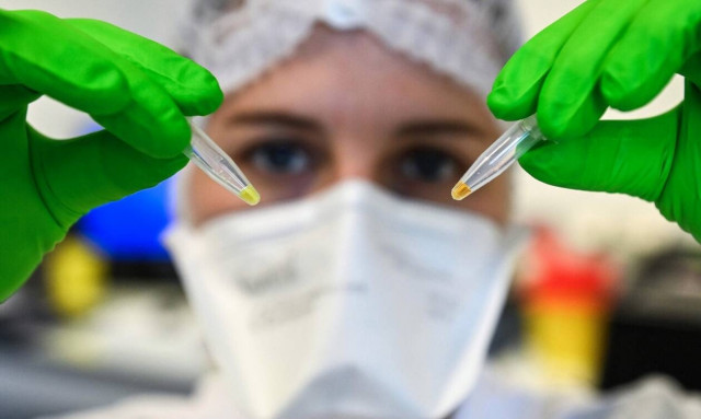 Αδιανόητο: Προσπάθησε να σκοτώσει το αφεντικό του ρίχνοντας σάλιο από ασθενή με covid στον καφέ του