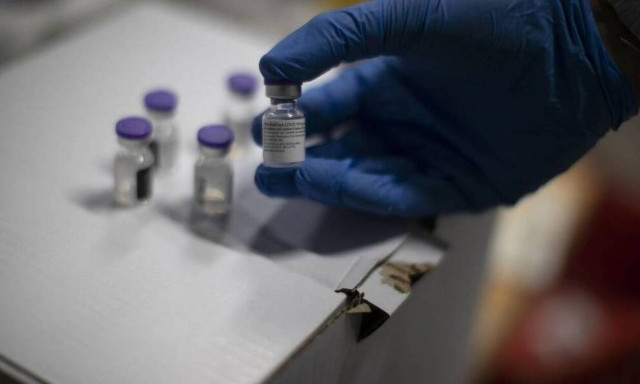 Κορονοϊός Ισπανία: Έξι μήνες αναμονής για εμβόλιο για όσους έχουν μολυνθεί από τον ιό