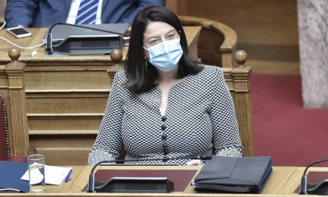 Βουλή: Ψηφίστηκε με 166 «ναι» το νομοσχέδιο για την παιδεία και τα ΑΕΙ - Οι τρεις βασικές αλλαγές