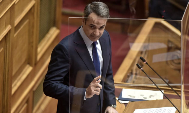 Μητσοτάκης σε Τσίπρα: Μας έχετε συνηθίσει σε ανιστόρητες τοποθετήσεις