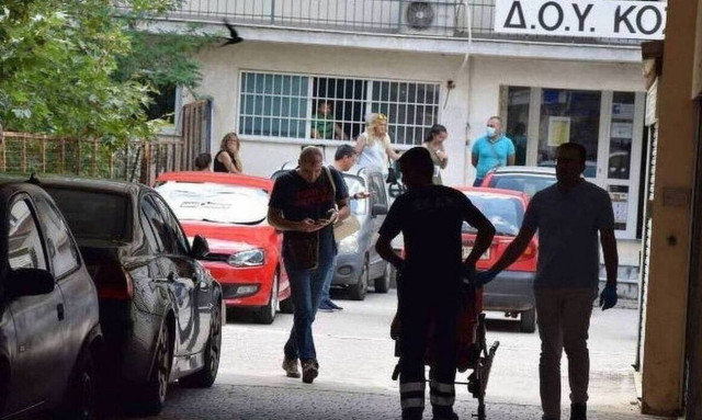 Κοζάνη: Νεκρός ο  56χρονος εφοριακός που είχε δεχτεί επίθεση με τσεκούρι