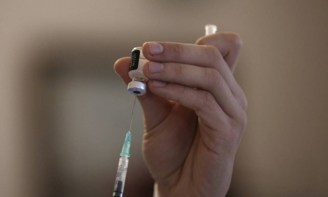 Εμβόλια, μεταλλάξεις και θεωρίες συνωμοσίας: Όλα όσα πρέπει να γνωρίζετε