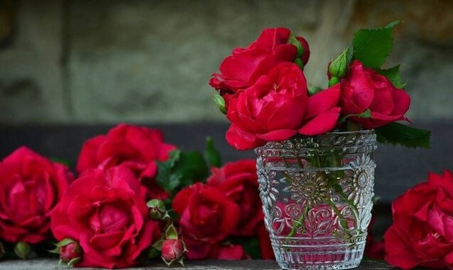 Αγίου Βαλεντίνου: Πώς θα λειτουργήσουν τα ανθοπωλεία σήμερα - Η διαδικασία που θα ακολουθήσετε