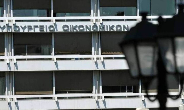 Στον «αέρα» λόγω πανδημίας ο στόχος εξαμήνου για φορολογικά έσοδα 20,1 δισ. ευρώ 