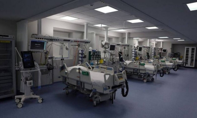 Κορονοϊός: Δοκιμάζεται το ΕΣΥ σε Αττική, Εύβοια και Αχαΐα - Μόνο 27 ελεύθερες ΜΕΘ στην Αθήνα