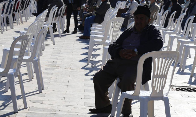 Εκκρεμείς συντάξεις: Τι περιέχει η τροπολογία - Τα 8 βασικά σημεία 