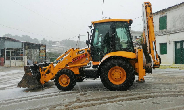 Κακοκαιρία - Ζάκυνθος: Προβλήματα στο οδικό δίκτυο - Κλειστά τα σχολεία