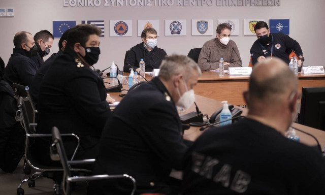 PM Mitsotakis recommends citizens to avoid unnecessary movements and be very cautious