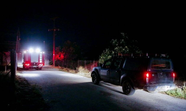 Κακοκαιρία «Μήδεια»: Βαθύ σκοτάδι στα Βόρεια Προάστια – Φωτιά σε μετασχηματιστή στην Κηφισιά 