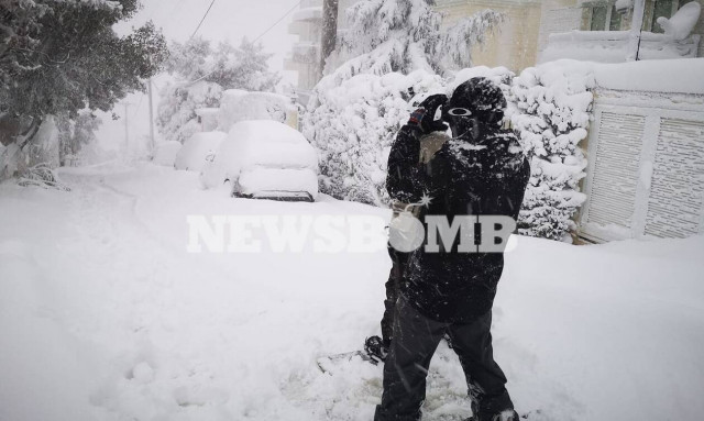 Κακοκαιρία «Μήδεια»: Βγήκαν για... snowboard στην Πολιτεία  (video)