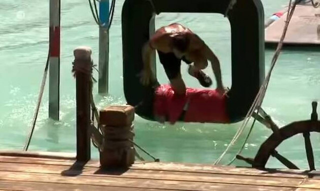 Survivor: «Μας πρόδωσες!» - Ακόμα ένας παίκτης… εκτός ομάδας (video)