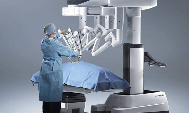 Εθνική Ασφαλιστική: Συμφωνία με Hellenic Healthcare Group για την κάλυψη ρομποτικών επεμβάσεων