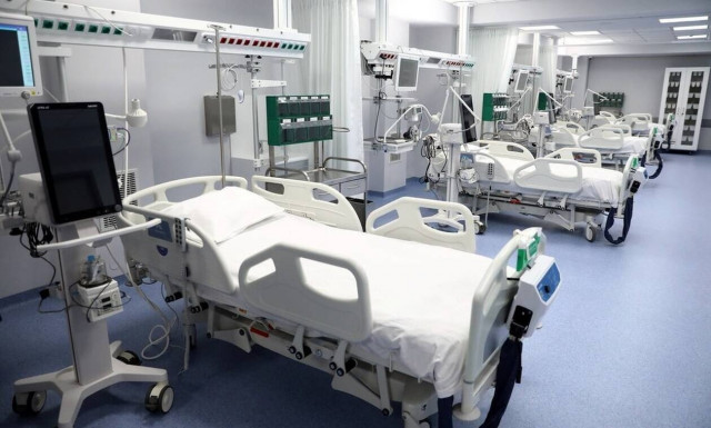 Κρούσματα σήμερα: Αγωνία για Αθήνα, Εύβοια και Αχαΐα - Δοκιμάζεται το ΕΣΥ στην Αττική