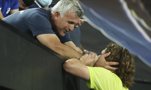 Στέφανος Τσιτσιπάς: «Ιδιαίτερη στιγμή με τον πατέρα μου» (video+photos)