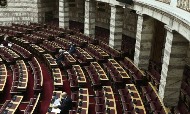 Εγκρίθηκε κατά πλειοψηφία το νομοσχέδιο για τα ΜΜΕ