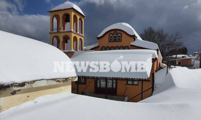 Ρεπορτάζ Newsbomb.gr στην Εύβοια: Ατύχημα για εργαζόμενο του ΔΕΔΔΗΕ - Μόνο 1 χωριό ακόμα χωρίς ρεύμα