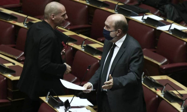 Σκληρή απάντηση Αλεξιάδη σε Βαρουφάκη για την ανεξαρτησία της φορολογικής διοίκησης