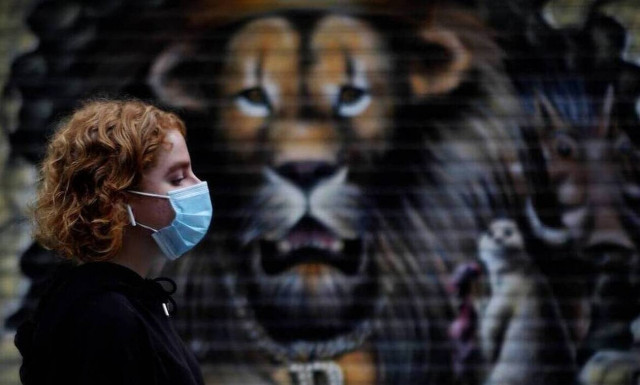 Πονοκέφαλος από μεταλλάξεις και διασωληνωμένους - Τι μελετάται για την Αττική 
