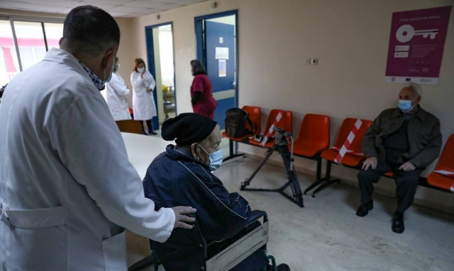 Σύσκεψη στον ΙΣΑ για τα περιστατικά Covid-19 στην ΠΦΥ – Οδηγίες από τις Επιστημονικές Εταιρείες