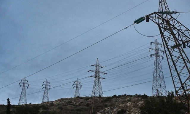 Power distribution network operator working to restore electricity to 3,500 households