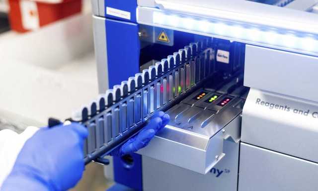 Κορονοϊός: Συναγερμός για νέα μετάλλαξη – Μπορεί να μην την ανιχνεύουν τα μοριακά τεστ