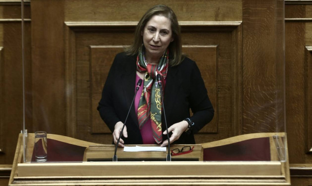 Ξενογιαννακοπούλου στο Newsbomb.gr: Μην διανοηθούν να φέρουν εργασιακό νομοσχέδιο εν μέσω lockdown