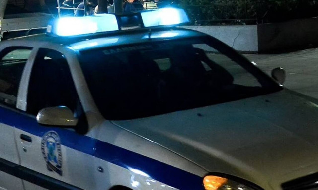 Συναγερμός στον Βύρωνα: Εμπρηστικός μηχανισμός έξω από το σπίτι αξιωματικού της ΕΛ.ΑΣ.