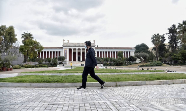 Κρούσματα σήμερα: «Καζάνι που βράζει» η Αττική - Ανησυχία για τις ΜΕΘ και τις μεταλλάξεις