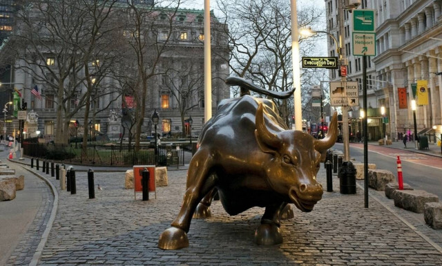 Ιταλία: Πέθανε ο γλύπτης Αρτούρο ντι Μόντικα, δημιουργός του Ταύρου της Γουόλ Στριτ