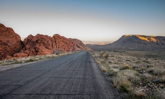 Εμβληματικοί προορισμοί που μας συστήθηκαν μέσα από σελίδες της λογοτεχνίας