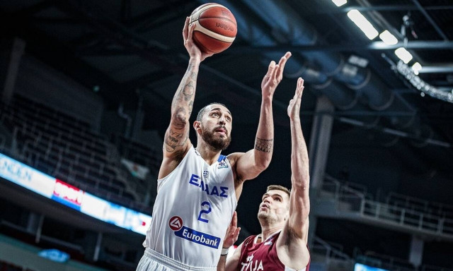 Eurobasket 2022: Με χαρακτήρα η Εθνική – Επέστρεψε από το -15! (videos+photos)