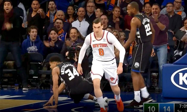 Μάριο Χεζόνια: Όταν πέρασε πάνω από τον Γιάννη Αντετοκούνμπο (video)