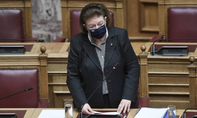 Υπόθεση Λιγνάδη: Πώς ο ΣΥΡΙΖΑ «κράτησε» την Μενδώνη στο υπουργείο Πολιτισμού