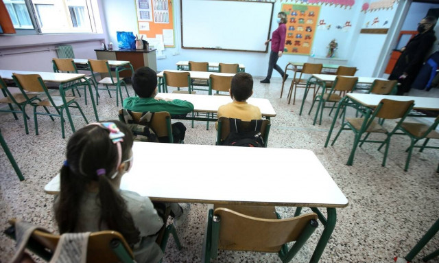 Ο κορονοϊός «χτυπάει» τα παιδιά - Ανησυχία για τις περιπτώσεις που νοσηλεύονται στις ΜΕΘ