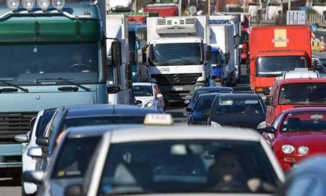 Κίνηση ΤΩΡΑ: Μποτιλιάρισμα στον Κηφισό – Πού εντοπίζονται τα προβλήματα