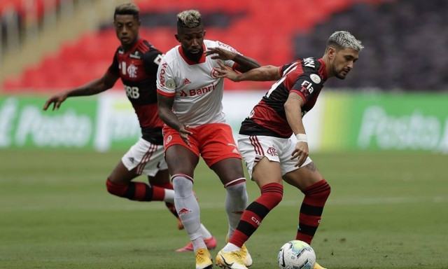 Οπαδός «πέταξε» 186.000 δολάρια! - Έτσι τον... κρέμασε ο αγαπημένος παίκτης του (video+photo)