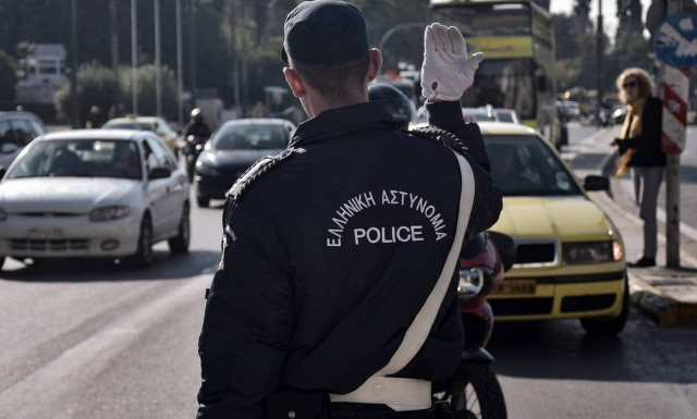 Τέλη κυκλοφορίας: Προσοχή! Εκπνέει η προθεσμία καταβολής τους - «Τσουχτερά» πρόστιμα 