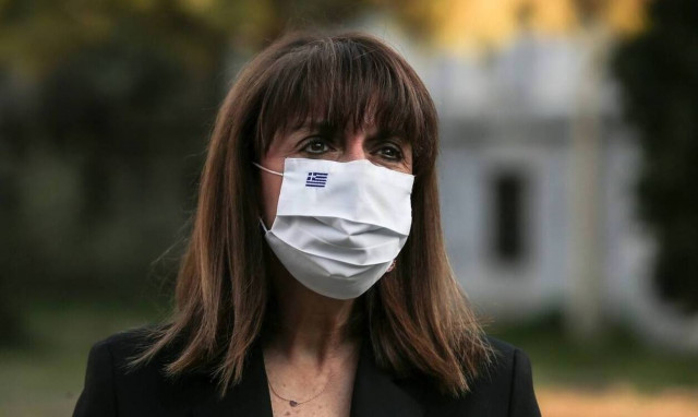 Πέταξαν τρικάκια υπέρ του Κουφοντίνα έξω από το σπίτι της Προέδρου της Δημοκρατίας