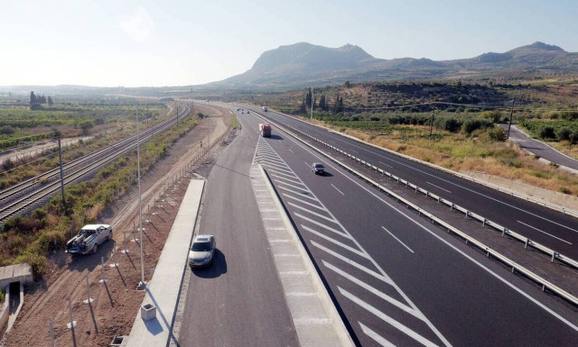 Προσωρινές κυκλοφοριακές ρυθμίσεις σε τμήμα του αυτοκινητόδρομου Κορίνθου - Πατρών