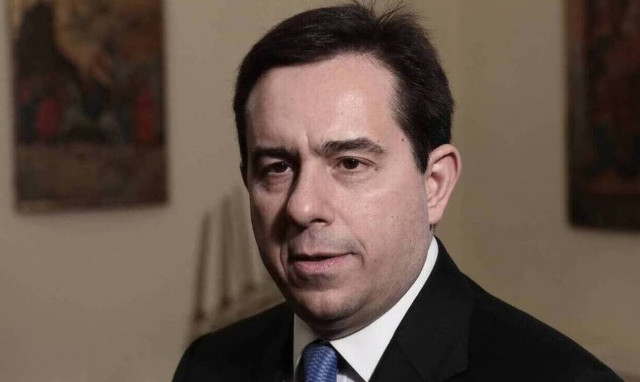 Δύσκολες ώρες για τον Νότη Μηταράκη - Πέθανε η αδερφή του