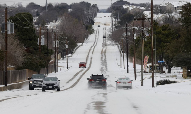 Κακοκαιρία στις ΗΠΑ: Πάνω από 7,9 εκατ. Τεξανοί συνεχίζουν να έχουν προβλήματα με την ύδρευση