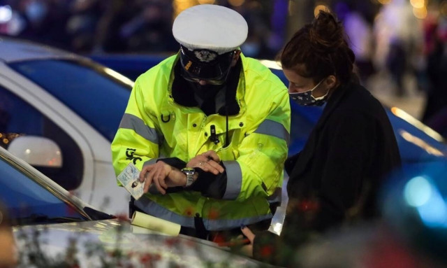 Lockdown: Συλλήψεις και πρόστιμα για παραβίαση των μέτρων περιορισμού του κορονοϊού