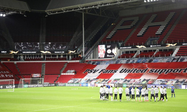 Αϊντχόφεν-Ολυμπιακός: Υποδοχή με ελληνικά και... ορθογραφικό λάθος (photos)