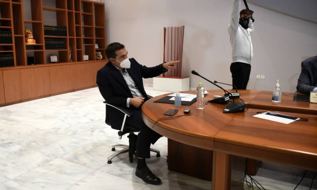 ΣΥΡΙΖΑ-ΠΣ για Μενδώνη: Η πολιτική ευθύνη ανήκει εξ ολοκλήρου στον Κυριάκο Μητσοτάκη