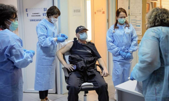 Κορονοϊός Βουλγαρία: Τέλος οι ομάδες προτεραιότητας - Ξαφνικά ελεύθερο για όλους το εμβόλιο