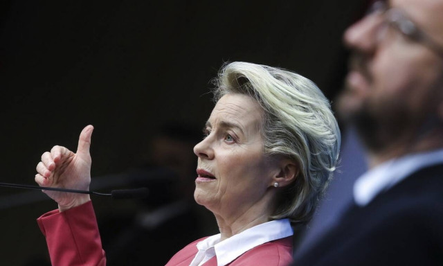 Φον Ντερ Λάιεν: Έγινε ένα βήμα μπροστά σχετικά με τη σύγκλιση για το πιστοποιητικό εμβολιασμού