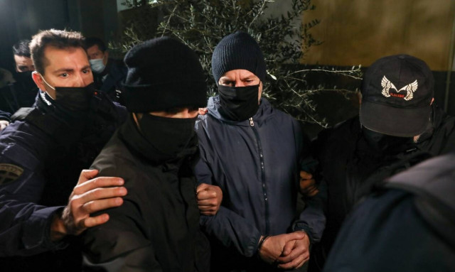 Δημήτρης Λιγνάδης: Οδηγείται στις φυλακές Τρίπολης μετά την απόφαση για προφυλάκιση